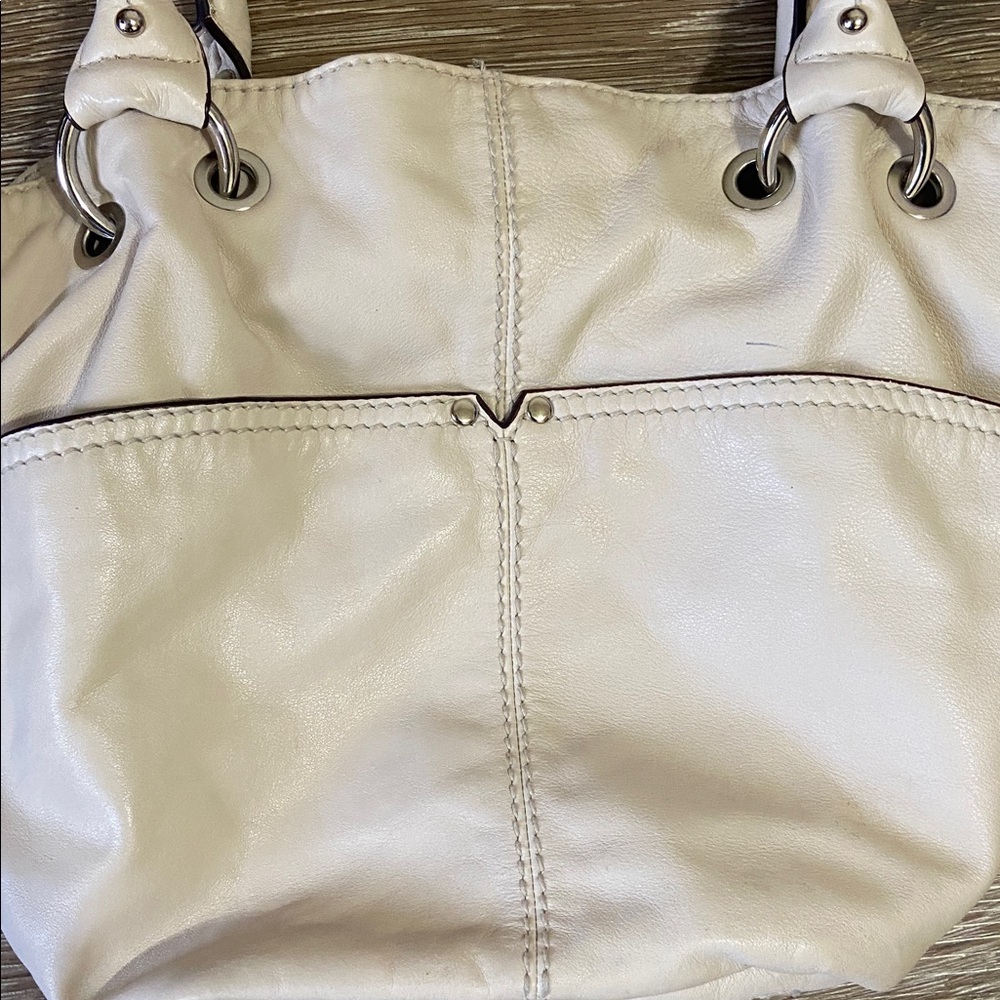 Clark Purse - Picture 3 of 10
